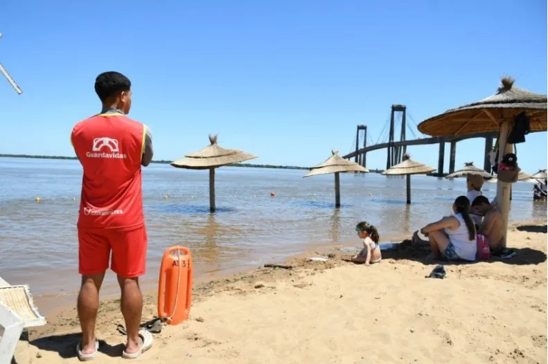 2146656-corrientes-inicia-en-octubre-la-temporada-de-playas-mas-extensa-del-pais