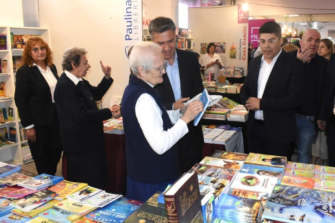 2168514-zdero-abrio-la-xvii-feria-iberoamericana-del-libro-chaco-2025-la-fil-ya-es-de-toda-la68dee4ce6c188