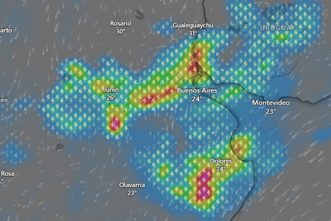Mapa del Servicio Meteorológico Nacional mostrando la zona bajo alerta amarilla por tormentas en la provincia de Buenos Aires.